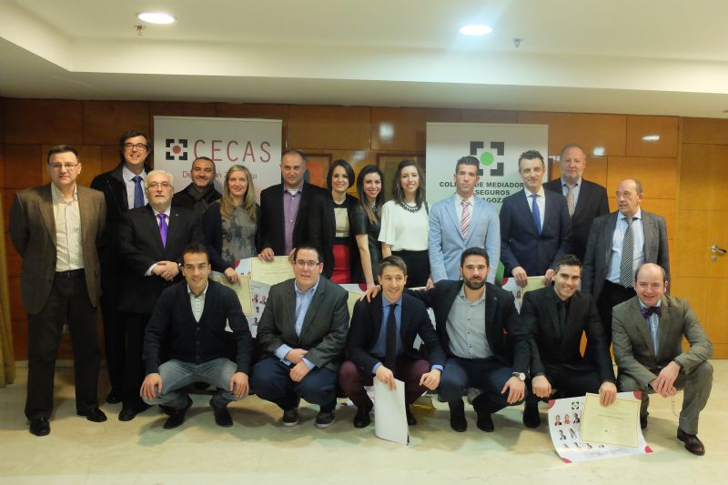 El Colegio de Mediadores de Seguros de Zaragoza y Teruel ha celebrado el acto de entrega de diplomas a los alumnos del XXVII Curso Superior de Seguros.