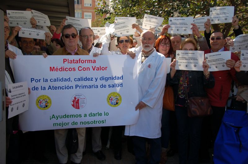 El Colegio de M�dicos de Zaragoza con la Plataforma �M�dicos con valor� por una atenci�n primaria digna y de calidad