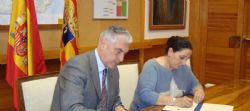 Ampliar foto: Renovado el convenio con el Colegio de Psic�logos para la atenci�n de v�ctimas de emergencias y cat�strofes