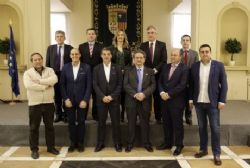 Ampliar foto: El Gobierno de Arag�n y la Alianza Agroalimentaria Aragonesa han firmado un convenio para impulsar el Desarrollo Rural en Arag�n