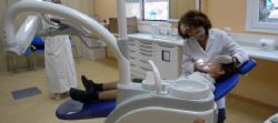 Ampliar foto: Un total de 95.275 ni�os aragoneses tienen dentista gratuito durante este a�o
