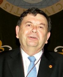 Ampliar foto: Sesi�n Cient�fica en honor de Manuel Jos� L�pez P�rez, presidente de la Academia de Farmacia Reino de Arag�n y ex rector de la Universidad de Zaragoza