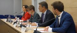 Ampliar foto: Las Profesiones dialogan con los Partidos Pol�ticos en periodo electoral 