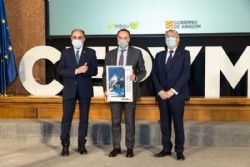 Ampliar foto: La Asociaci�n de Colegios Profesionales de Arag�n recibe el Premio Especial de Cepyme
